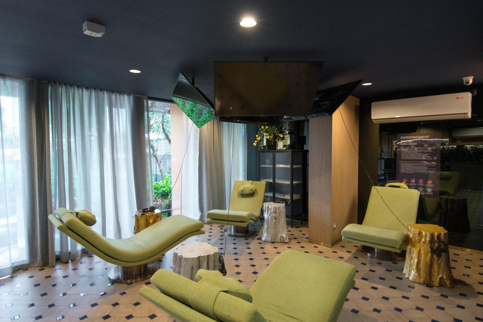 Brissluxe At Bts Onnut Sukumvit 50 Banguecoque Exterior foto