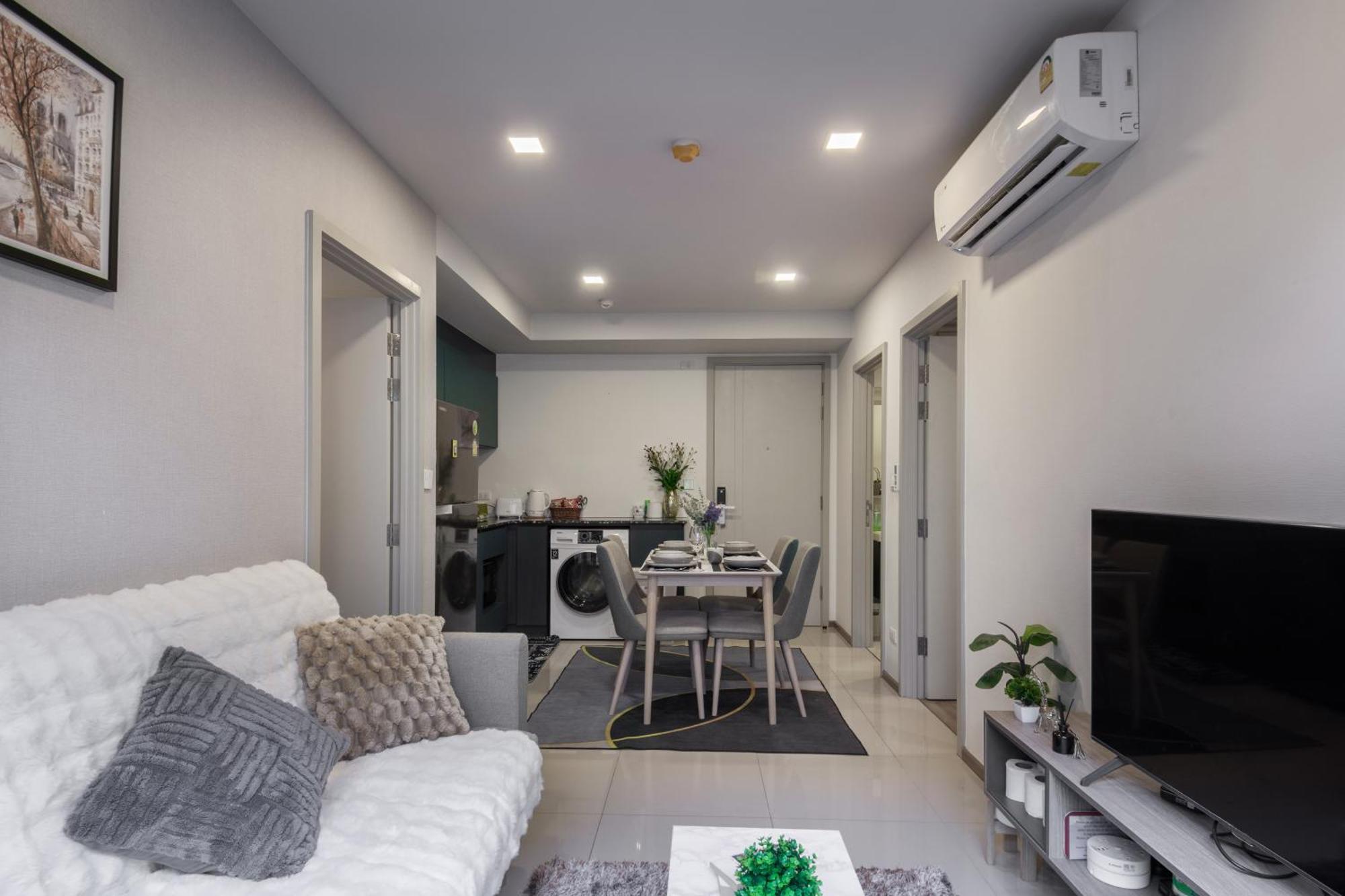 Brissluxe At Bts Onnut Sukumvit 50 Banguecoque Exterior foto